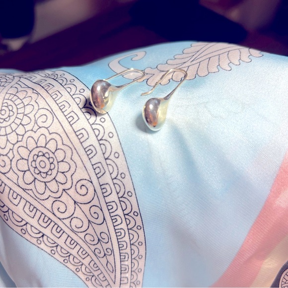 Teardrop Earrings - Picture 1 of 3